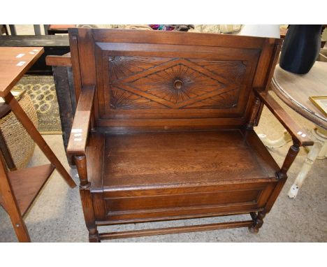 EARLY 20TH CENTURY OAK MONKS BENCH, 106CM WIDE