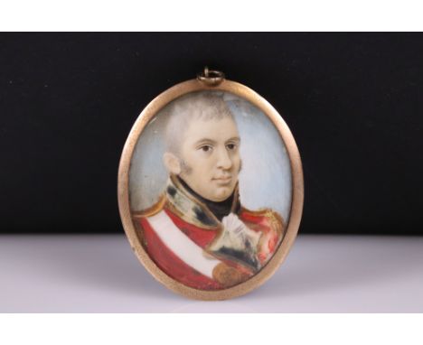 19th century Miniature Oval Portrait of a Military Soldier in Red Uniform, 6cm high 