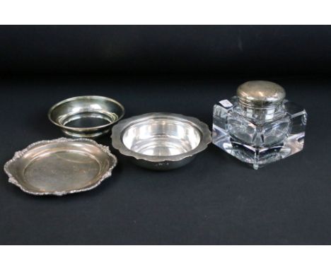 1930s silver hallmarked Josiah Willliams &amp; co pin dish with moulded rim (hallmarked London 1931), a Martin, Hall &amp; Co