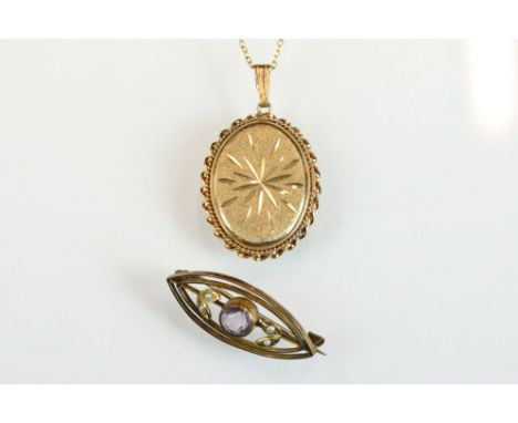 9ct gold pendant necklace together with an early 20th century amethyst and seed pearl 9ct gold brooch with pin (2) 