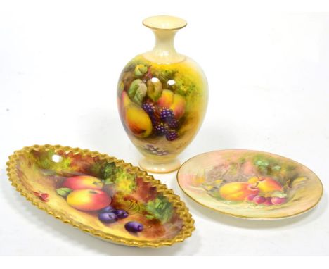 A Worcester fruit study vase signed Lockyer and two Worcester small plates (a.f.) (3)