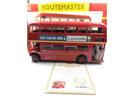 Sun Star 1/24 Scale diecast London Transport Routemaster bus in box with Certificate (mirrors detached- in packet). 