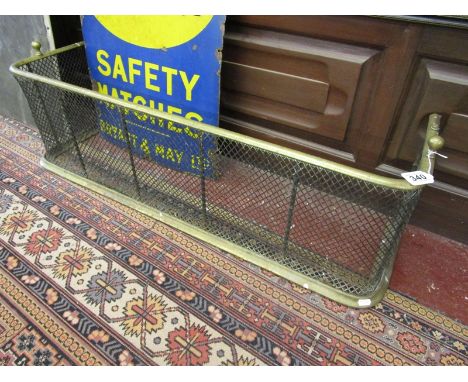 Victorian brass fireguard - H: 35cm W: 106cm D: 32cm