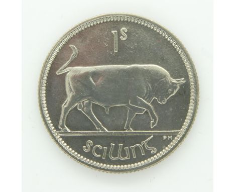 1928 Irish silver shilling - gVF grade. UK P&amp;P Group 0 (£6+VAT for the first lot and £1+VAT for subsequent lots) 