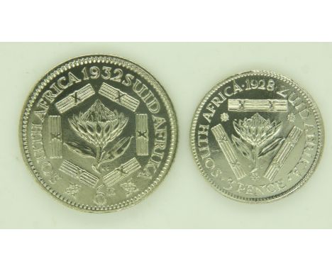 Silver threepence and sixpence of colonial South Africa - George 5th - EF grades. UK P&amp;P Group 0 (£6+VAT for the first lo