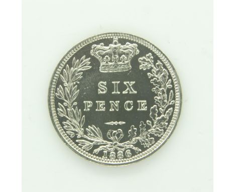 1886 silver sixpence of Queen Victoria - aEF grade. UK P&amp;P Group 0 (£6+VAT for the first lot and £1+VAT for subsequent lo