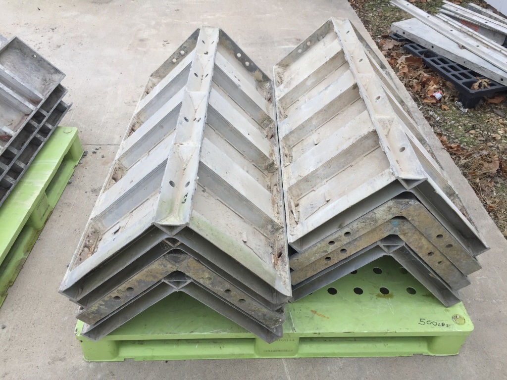 8-wall-ties-14-x-14-x-4-wraps-aluminum-concrete-forms-smooth-6-12-hole-pattern