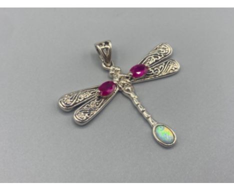 A silver and opal dragon fly pendant necklace, 5.6g