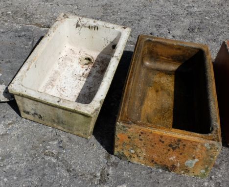2 Sinks – 1 Terracotta 23” & 1 ceramic 24”long