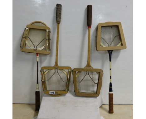 4 wooden badminton racquets with protective guards – Dunlop etc.