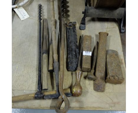 11 carpenters tools incl. chisels, 3 drills, hand rake, screw driver, pincer etc