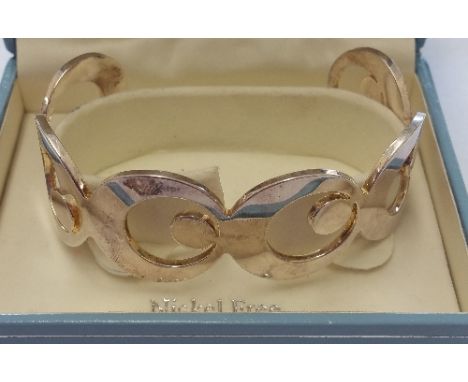 A Newbridge Silverware Bangle.
