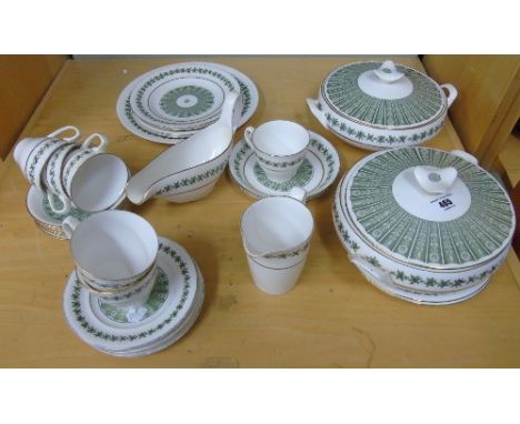 A Quantity of Spode Dinner Wares.