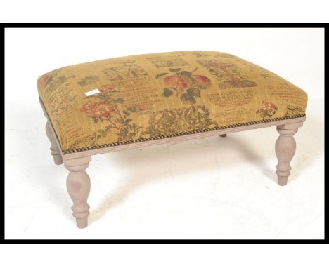 A good quality Georgian revival foot stool / footstool dating to the Edwardian period of the early 20th century. Raised on tu