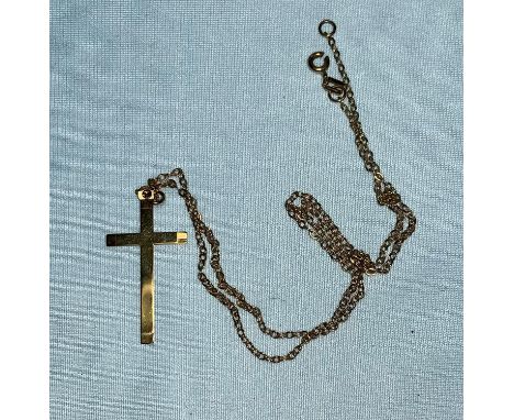 A 9 carat hallmarked gold cross on 9 carat chain, 2.9 gm; 9 ladies watches; souvenir spoons; commemorative coins; costume jew