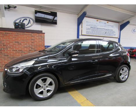 Make &amp; Model: Renault Clio Dyn Nav DCIDate of Reg: HN16 KUWColour: Blackcc: 1461MoT: 01-06-2022Fuel Type: DIESELMileage: 