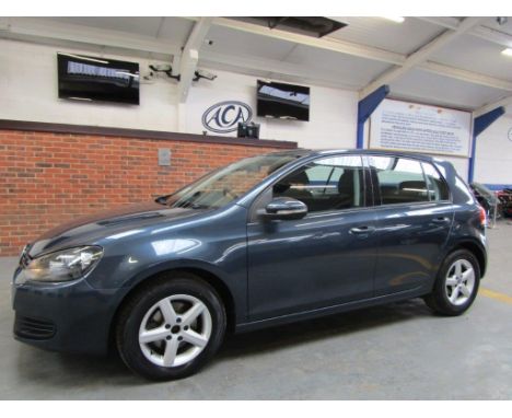 Make &amp; Model: VW Golf S TDIDate of Reg: WL10 HWDColour: Bluecc: 1598MoT: 04-02-2023Fuel Type: DIESELMileage: 80kTransmiss