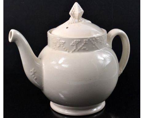 Collectable BESWICK No 630 Cream teapot, no cracks, chips or damage repair H: 19.5cm approx 