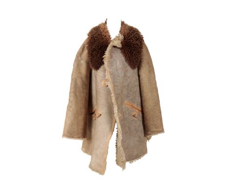 A WWII GERMAN ARMY HEER SENTRY OFFICERS WINTER SHEEPSKIN COATwith two tone sheepskin, one internal pocket liner stamped 'Land