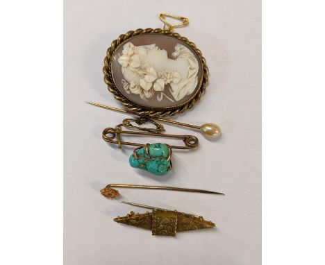 Mixed jewellery to include 9ct gold and yellow metal stick pins and brooches, 10.8g, together with a gold plated cameo brooch