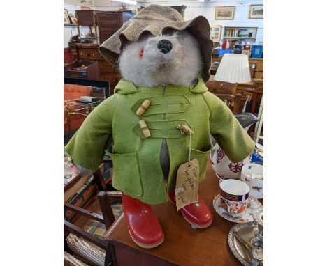 A vintage Paddington Bear, Location 