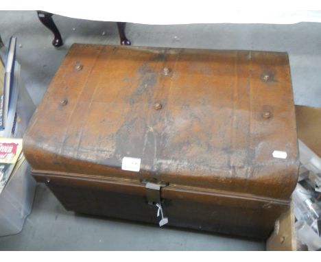 An old tin trunk, COLLECT ONLY.