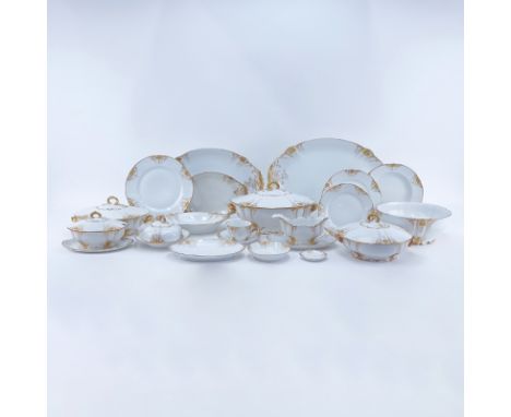 One Hundred and Four (104) Piece Charles Field Haviland Limoges Porcelain Dinner Service. Includes: 12 dinner plates 10" Dia.