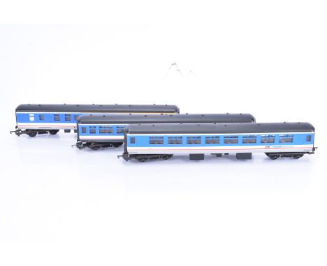 Lima and Hornby 00 Gauge Network SouthEast Class 47 Diesel and seven NSE Coaches, Hornby R876 47573 'Evening Standard', in or
