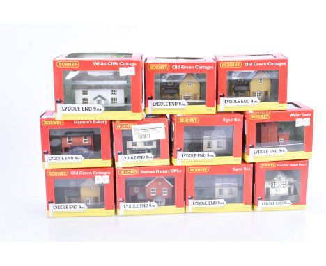 Hornby Lyddle End trackside accessories and others,   boxed buildings, N8071 Golden Fleece, N8010 Old Green Cottages (3), N80