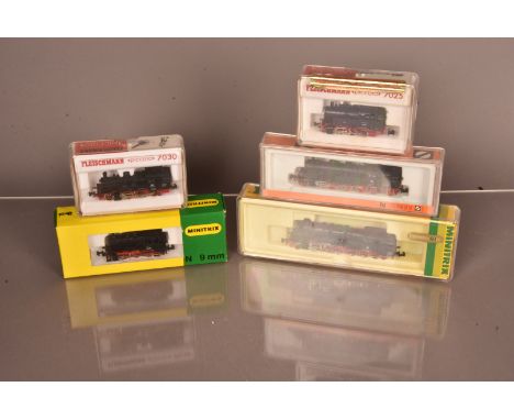 N Gauge German Steam Tank  Locomotives, a cased/boxed group, Minitrix 2043 BR 89 005 DRG, 2053 BR 85 007 DB, Arnold 2270 BR 7