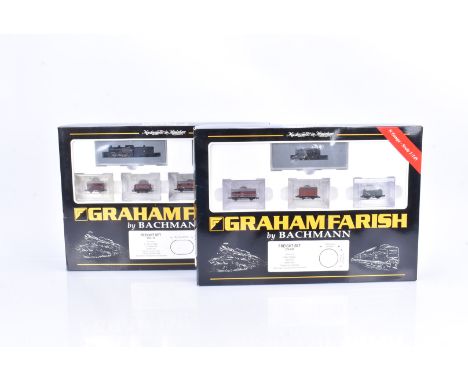 Graham Farish by Bachmann N Gauge Steam Freight Sets, two boxed examples, 370-050 includes J94 68040 tank locomotive, three g