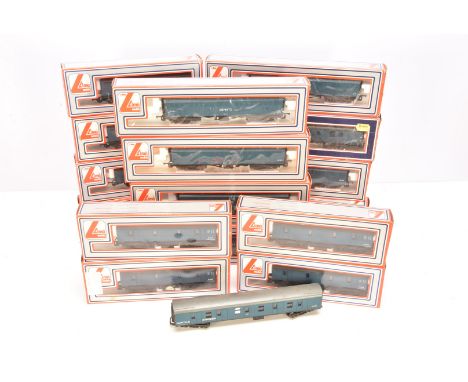 Lima OO Gauge BR Blue Parcel GUV and Siphon Vans, mainly boxed some possibly incorrectly, Siphons 5343 (2) one unboxed, 30 53