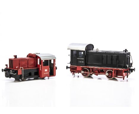 A pair of unboxed Gauge 1 German (DB) 0-4-0 Diesel Shunting Locomotive, comprising class VT20 036, possibly from a kit,  in b