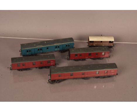 Lima and Kitbuilt 00 Gauge Parcel Vans and other Rolling Stock, Lima BR maroon ,  bogie Parcel Van and LWB 4-wheel Van (2), m