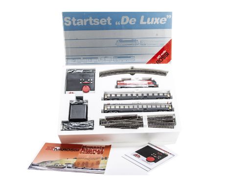 Rivarossi HO Gauge R05598 Digital Starter Set De-luxe, comprising FS red/grey/white Electric Locomotive E454 002, grey First 