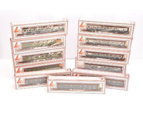 Lima OO Gauge DMUs, various examples all boxed, some incorrectly, BR Southern in green livery, three car 205139W (one bogie P