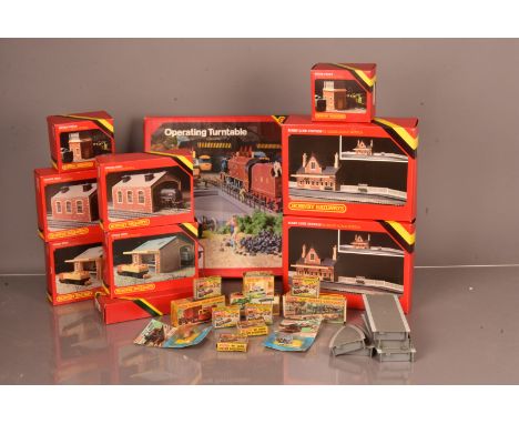 Hornby Margate and Merit OO Gauge Trackside buildings and Accessories, mainly boxed, Hornby, R592 Main Line Station (2) one m