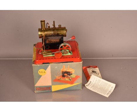 Mamod SE 2 Superheated Stationary Steam Engine, on base with engine block and drive wheel, whistle, speed regulator, burner, 