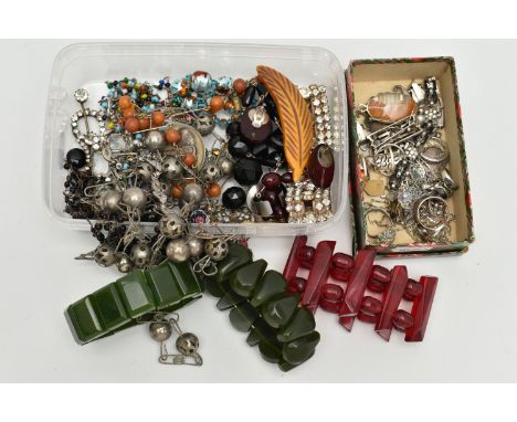 A BOX OF ASSORTED JEWELLERY, to include a white metal and white enamel Siam brooch, stamped 'Siam Sterling', with matching cl