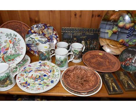 A GROUP OF CERAMICS INCLUDING A HAND PAINTED JOSEPH MOTTRAM FRUIT STUDY MEAT PLATTER, SIX M.F. PLEDGER HAMMERSLEY BIRD DESIGN