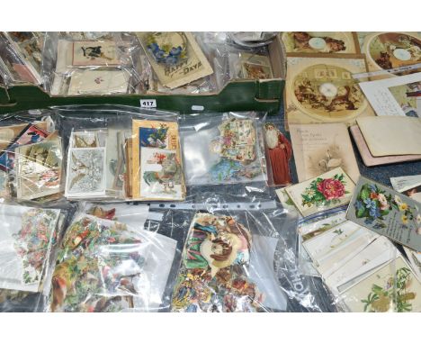 A LARGE COLLECTION OF VICTORIAN/EDWARDIAN EPHEMERA comprising of approximately 850 greetings card, some paper lace, postcards