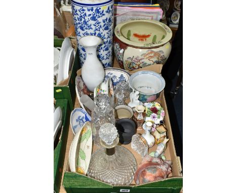 A BOX AND LOOSE CERAMICS AND GLASS WARES, to include a Goldscheider figure of a bird (tail repaired), an early nineteenth cen