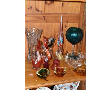 A COLLECTION OF DECORATIVE GLASSWARES, to include a red and amber Murano sommerso figure eight bowl, a green and amber Murano