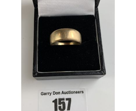9k gold wedding band, size R, w: 5 gms