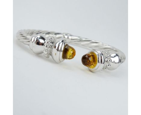 Vintage David Yurman Style 14 Karat White Gold and Citrine Single Cable Hinged Cuff Bangle. Stamped 750 Italy. Good condition
