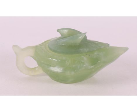 A green jade dropper with lid in the shape of a leaf, China, h 4 x l 9.5 cm, tot. 2x.