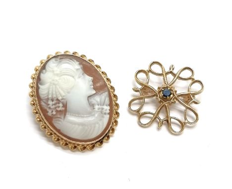 9ct hallmarked gold brooch set with a sapphire t/w 9ct hallmarked gold hand carved cameo portrait brooch (2.5cm) - total weig