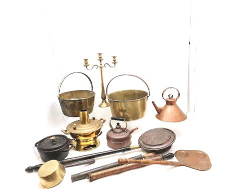 La Cocotte Staub cast iron casserole dish etc t/w large collection of assorted brassware and copper, preserving pans, brass c