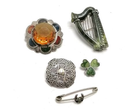 5 x Celtic jewellery inc Iona cross brooch by John Hart (3.2cm), unusual connemara hand carved harp brooch, 2 silver shamrock