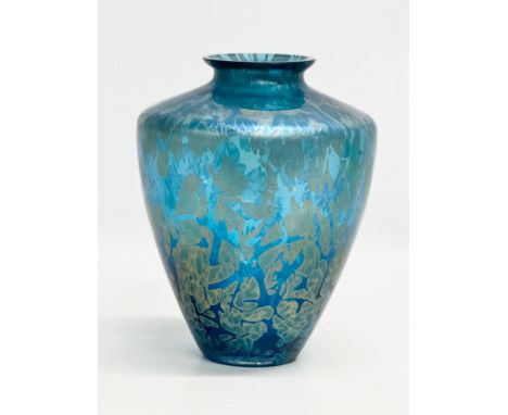 Royal Brierley. A 20th Century iridescent art glass vase by Royal Brierley in the Loetz style. 16x20.5cm